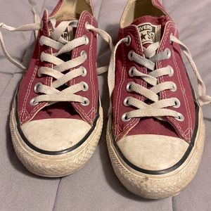 Size 7 Red Low converse